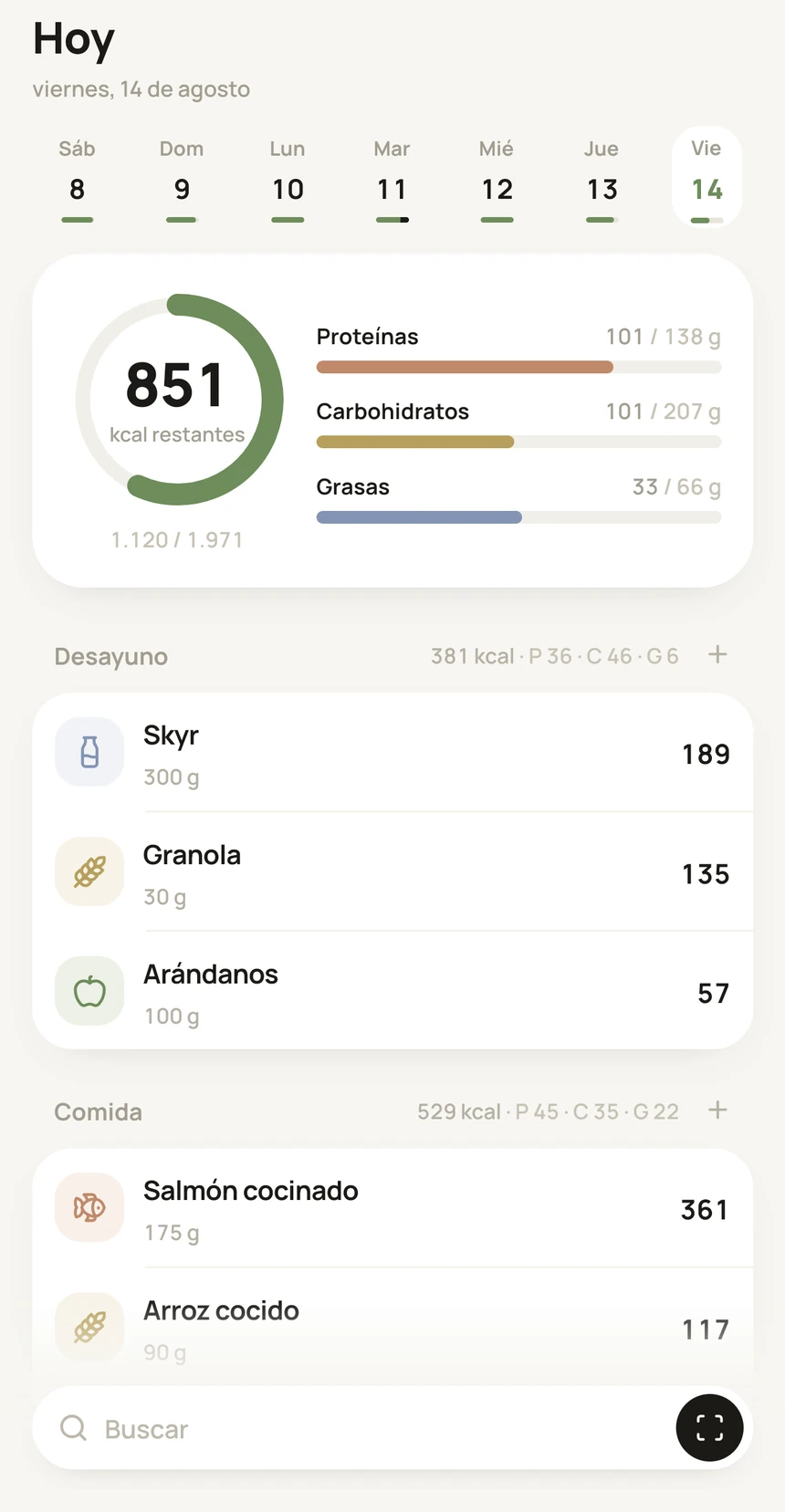 La pantalla Hoy de Teller: las calorías que quedan, las barras de proteínas, carbohidratos y grasas, y las comidas ya registradas.